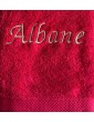 Drap de bain fushia personnalisé prénom Albane
