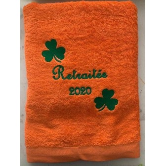 Drap de bain personnalisé texte avec motifs optionnels