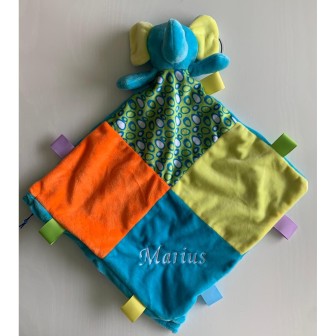 Doudou Eléphant personnalisé avec prénom Marius