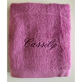 Drap de bain lavande personnalisé prénom Cassily