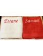 Jouez le duo de serviettes de bain blanc & rouge personnalisée prénom