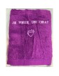 Drap de bain violet personnalisé porteur d'un message