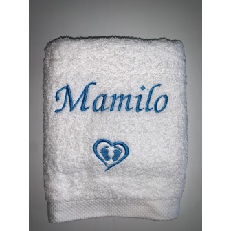 Drap de bain blanc personnalisé texte Mamilo avec motif cœur naissance