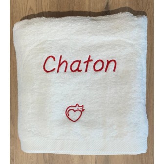 Drap de bain blanc personnalisé texte Chaton avec motif cœur chat